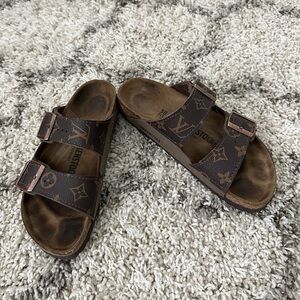 Custom Birkenstock Arizona L V